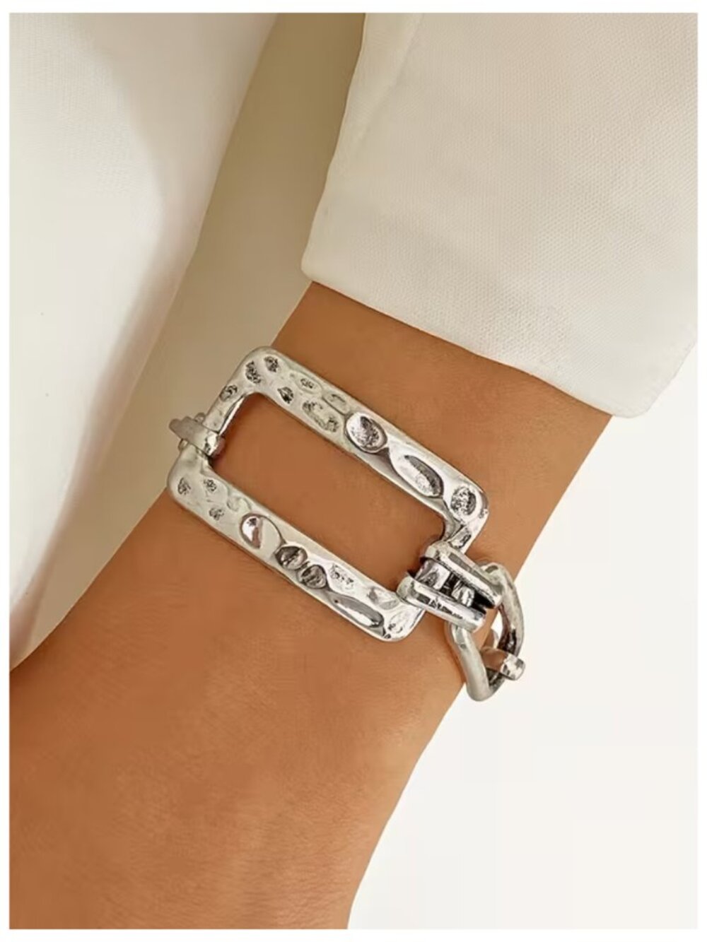 Urban Edge Hammered Openwork Rectangle Cuff High Gloss Bracelet Street Style